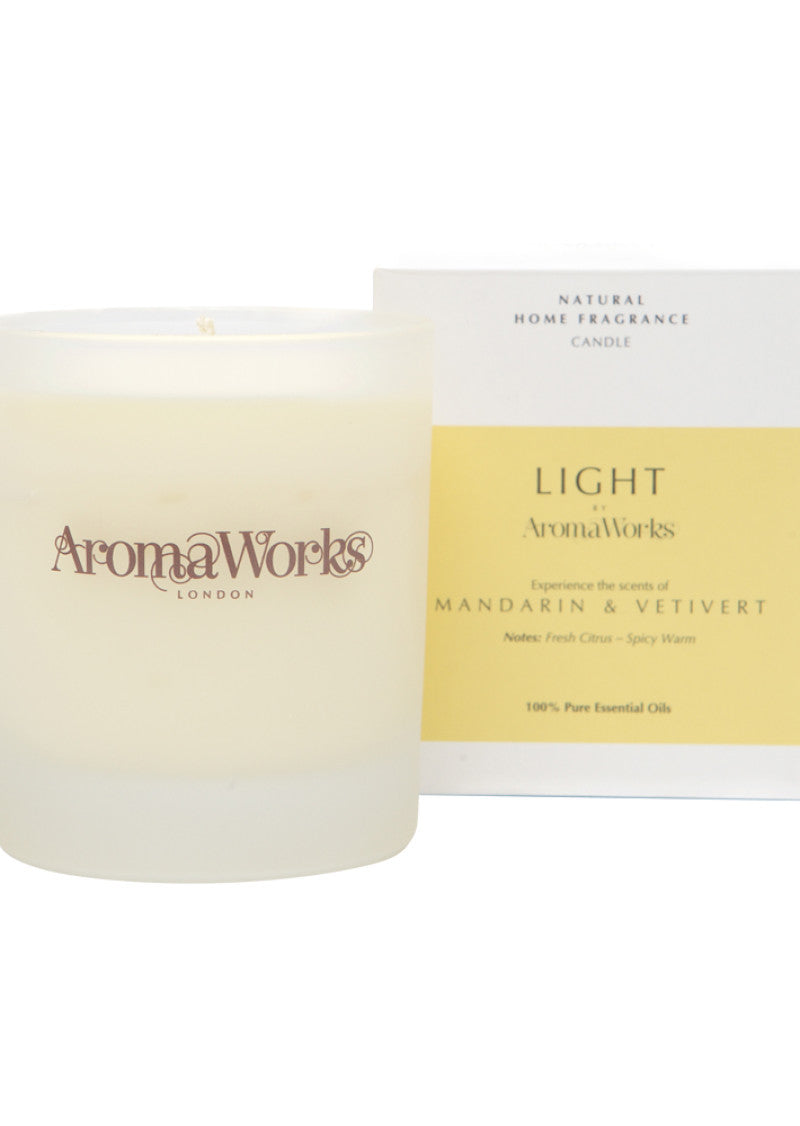 AromaWorks Light Candle Mandarin and Vetivert Medium 220g